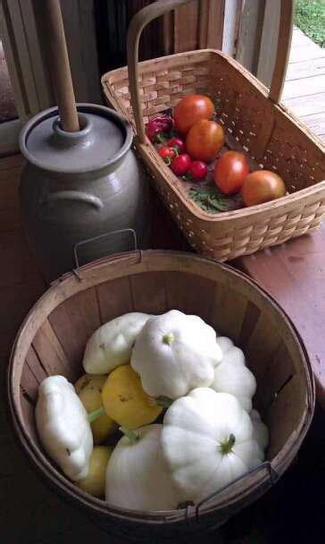 Where the Locals Specialize in Home Made 的图像结果