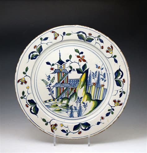 Antique period English delftware pottery charger Bristol mid 18th ...