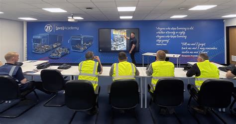 ZF [pro]Academy expands training offer for commercial vehicle fleets