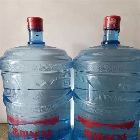 桶装水价格-各种桶装水价格表大全_深圳送水网