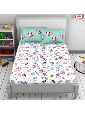 Buy Welspun Disney Minnie 100% Double Bedsheet with 2 Pillow Covers ...