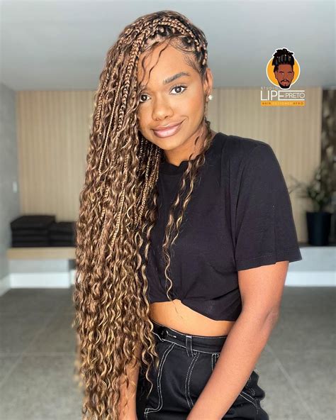 Pin by Daniela on Cabelo in 2025 | Braided hairstyles, Hair braider ...