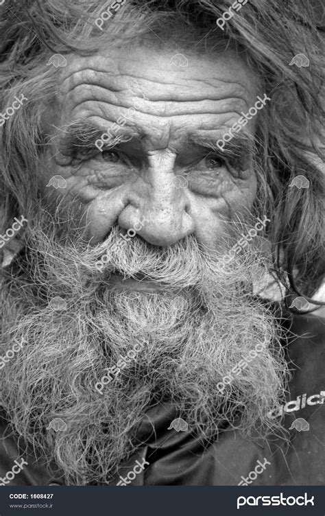 پیرمرد ریش سفید تصویر سیاه و سفید 1608427