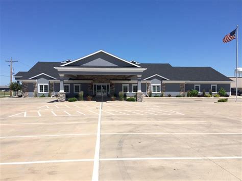 McGuire & Davies Funeral Home and Crematory | Monmouth IL