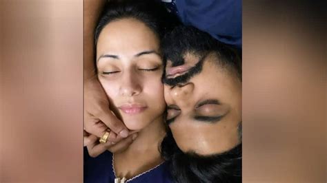 Hina Khan and beau Rocky Jaiswal celebrated Holi in the most romantic ...