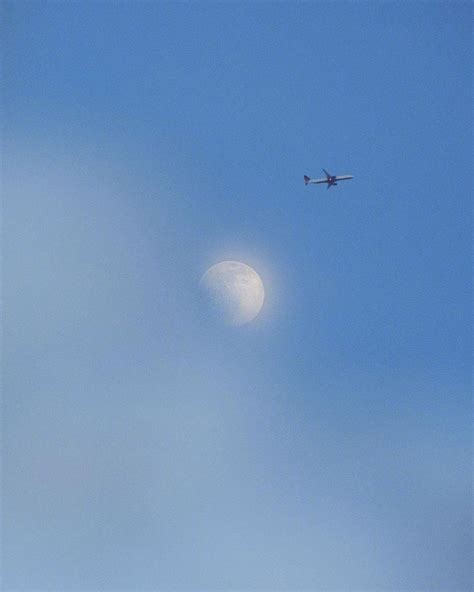 月亮这样好，我舍不得睡。 | Arjun Yadav__财经头条