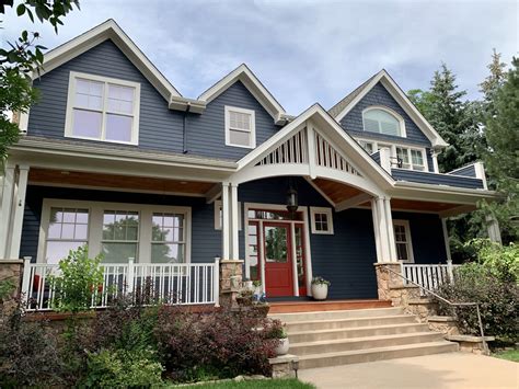 Benjamin Moore Hale Navy (HC-154) Review | Color Concierge