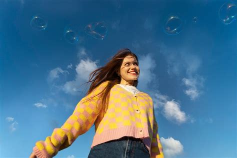 Young Person 的图像结果