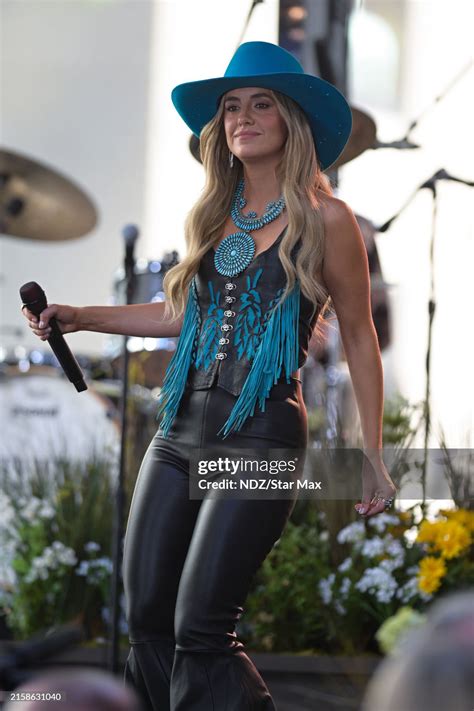 Pin by Scott Embrey on Country Music in 2024 | Country concert outfit ...