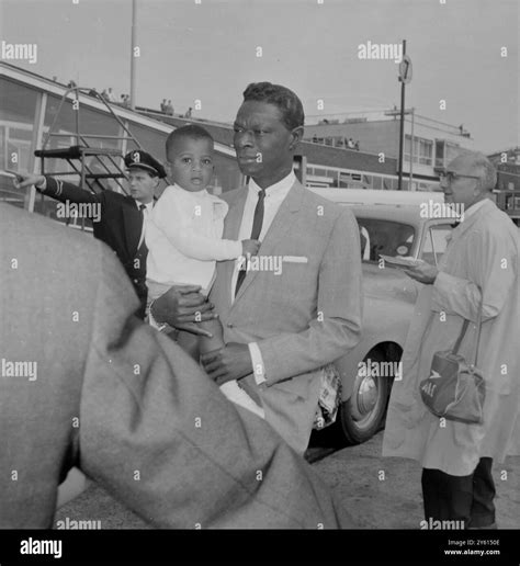 Nat king cole hi-res stock photography and images - Alamy