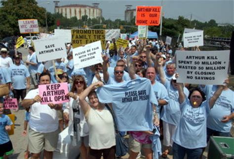 Employees of Arthur Kill Correctional Facility and their families ...