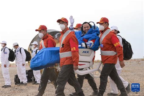 成功着陆！神舟十五号载人飞行任务圆满成功-中国法院网