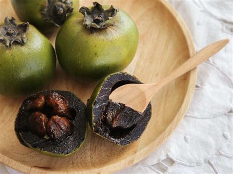 Yes, There’s A Fruit That Tastes Like Chocolate Pudding | Femina.in
