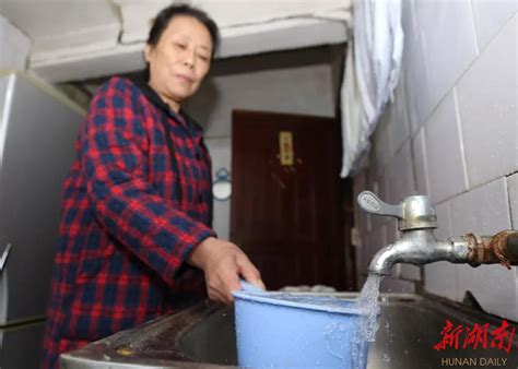 长沙路桥社区：自来水“来神哒”，48户居民告别“用水荒” - 社区播报 - 新湖南