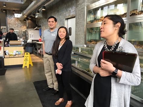 Seattle grocery workers get $4 per hour mandatory hazard pay