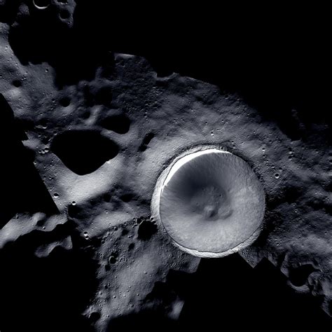 El impresionante mosaico de la cámara lunar de la NASA arroja luz sobre ...