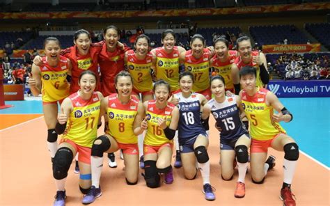 直播回放：2021-2022中国女排超级联赛小组赛 江苏中天钢铁3-0上海光明优倍