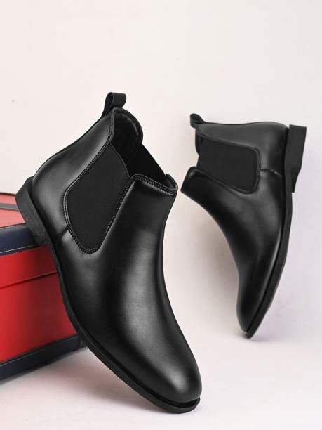 Black Chelsea Boots - Buy Black Chelsea Boots online at Best Prices in ...