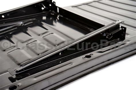 Right side floor pan with full brackets for Beetle 1970-1972 ...