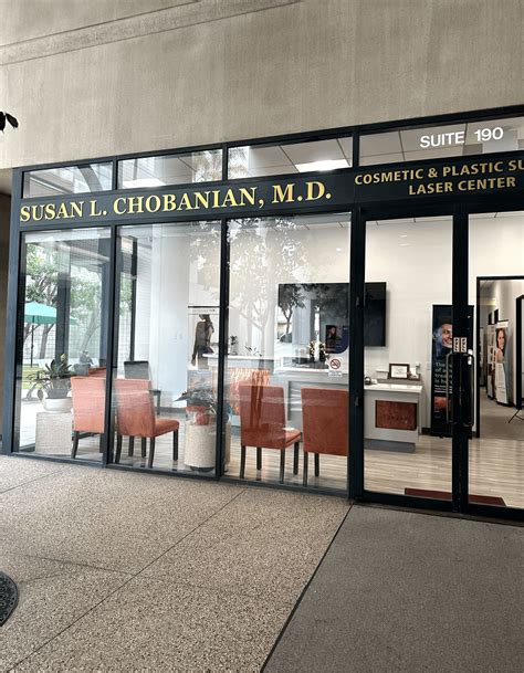 Book an Appointment | Dr. Chobanian, Rhinoplasty & Cosmetic Expert