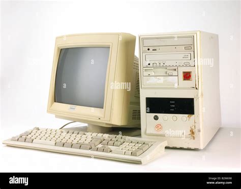 Old Desktop Computer 的图像结果