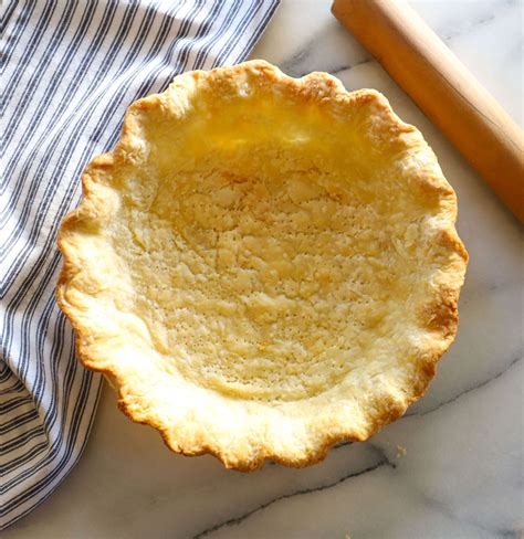 Blind Baking Pie Crust - Marie Saba