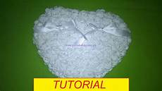 cuscino cuore uncinetto tutorial per realizzare un cuscino portafedi con roselline cuscino cuore uncinetto tutorial per realizzare un cuscino portafedi con roselline
