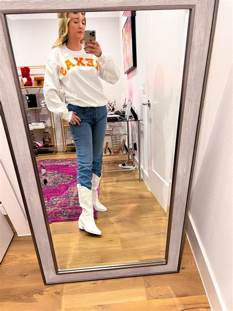 Texas Longhorns Game Day Outfit Ideas - Christinabtv