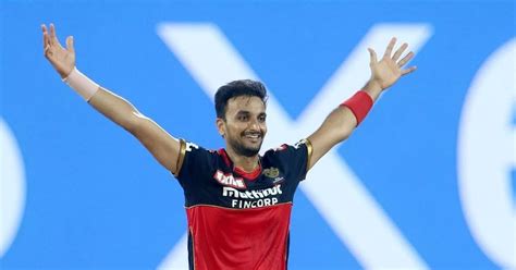 IPL2021: MI vs RCB - Play of the Day - A final over worth its weight in ...