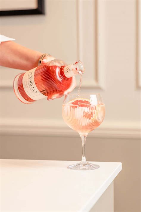 Forget Aperol. Pomello is the cocktail you should be drinking this summer