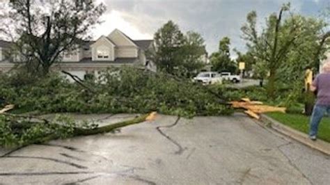 Videos show tornadoes marching across northern Illinois, Chicago metro ...