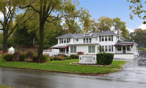 Dengel & Son Mortuary - Paola Chapel Obituaries & Services In Paola, Ks