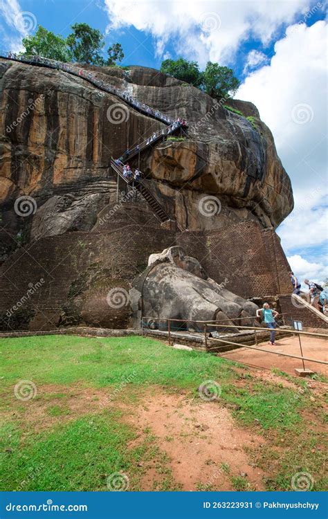 Sigiriya - Lion Rock Editorial Image | CartoonDealer.com #53911156