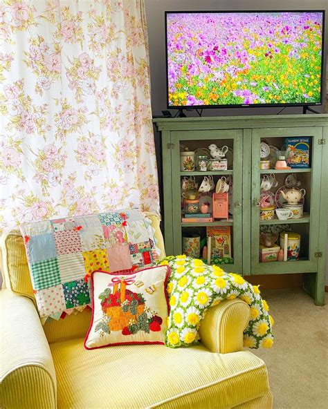 A How To Guide to Granny Chic Grandmacore Home Decor — Emily Retro ...