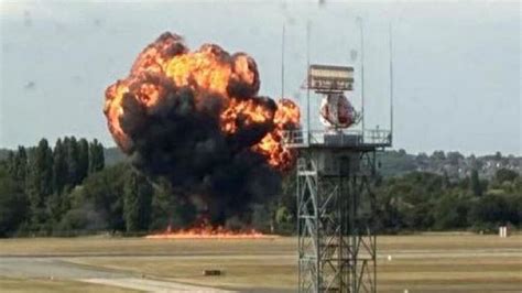 London Plane Crash VIDEO: Massive Fireball Erupts At Southend Airport ...