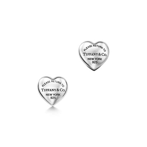 Return to Tiffany™ Full Heart Earrings in Sterling Silver | Tiffany & Co. International