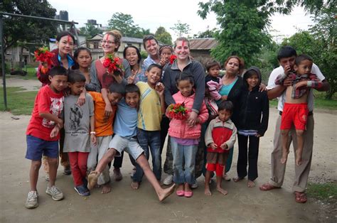 Friendly Local People 的图像结果