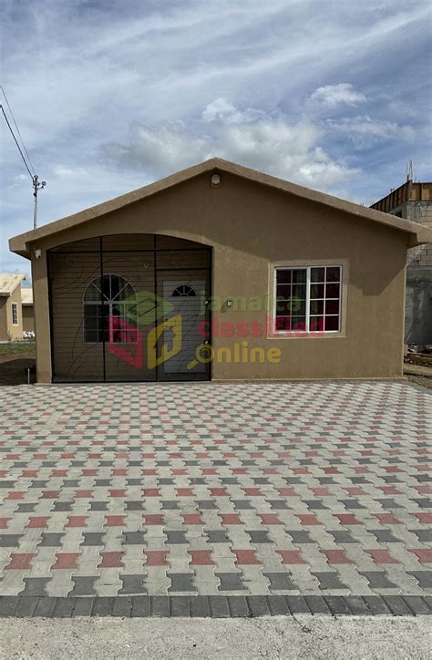 For Rent: 2 Bedroom House In Gated Community - Portmore