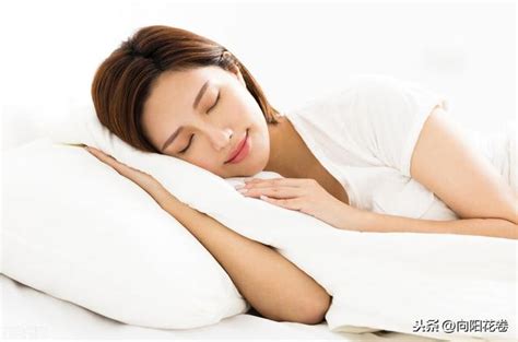 宝宝睡眠时间标准是怎样的？送上0-3岁宝宝睡眠时间对照表 - 知乎