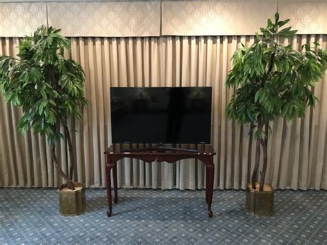 HUFF & LAKJER FUNERAL HOME - Updated December 2025 - 15 Photos & 18 ...