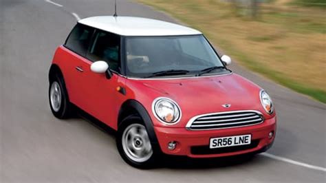Road Test: Mini Hatchback 1.6 Cooper 3dr Reviews 2025 | Top Gear