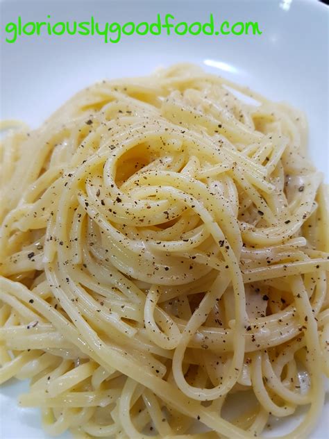 Cacio e Pepe pasta - Gloriously Good Food
