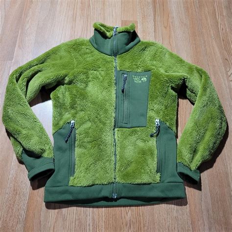 Mountain Hardwear Green Fleece Zip Up Jacket Size... - Depop