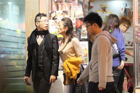 香港電影《夜蒲》系列的女主角, 全部模特出身,其中一個本色出演! - 每日頭條