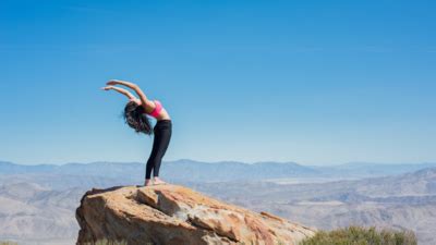 Ardha chakrasana: This one yoga pose can help lose back fat and improve ...