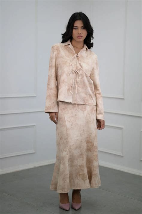 Bold Bella Skirt and Top | Beige Coord Set | Shop Now! - Nolabels.in