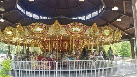 Bergen County Zoo, Paramus, NJ: Information, Tickets and Reviews