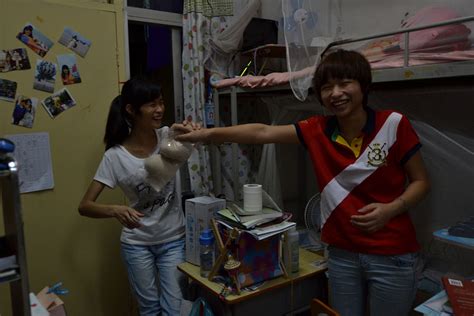 Female students in their dormitories- China.org.cn