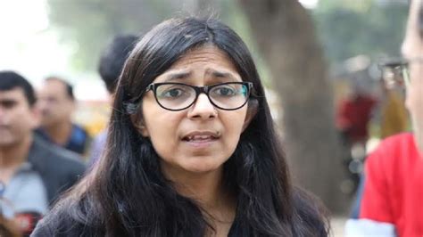 दिल्ली: कोर्ट ने DCW की चीफ के खिलाफ आरोप तय किए, 2016 में हुआ था मामला ...