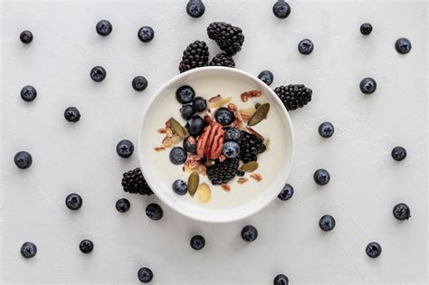 Yogurt with blueberry Images - Free Download on Freepik